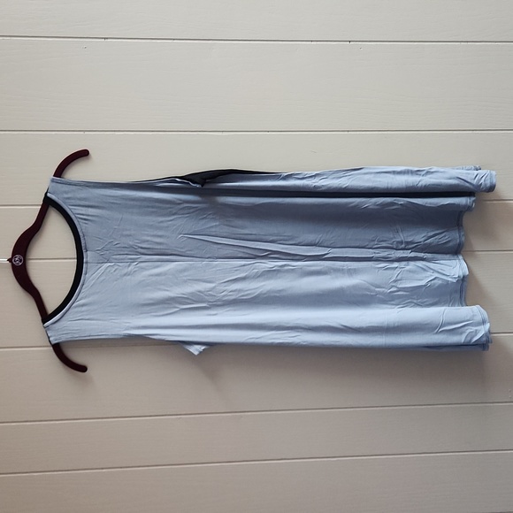 Logo by Lori Goldstein Layers Tank - Picture 5 of 5